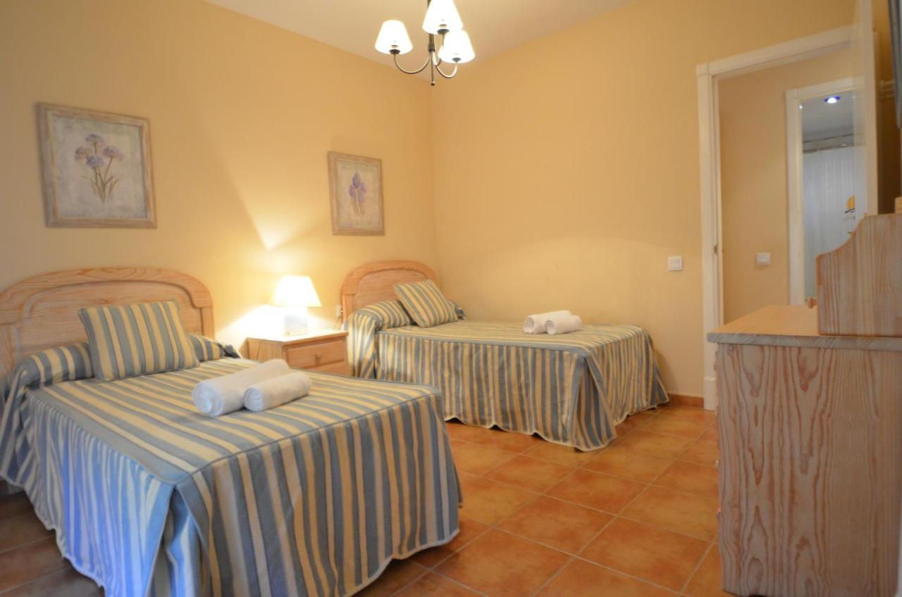 Apartamentos Solmares Исла-Канела Экстерьер фото